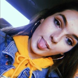 Meet your Posher, Gabrielle